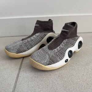 Nike Flight Bonafide Dark Mushroom/Pale Gray-Sail Big boys size 5